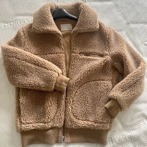 Aritzia Teddy jacket oatmeal color size xs